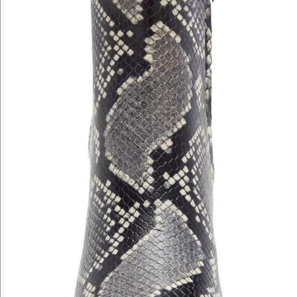 Ulani Pointy Toe Bootie NWOB - Picture 3 of 4